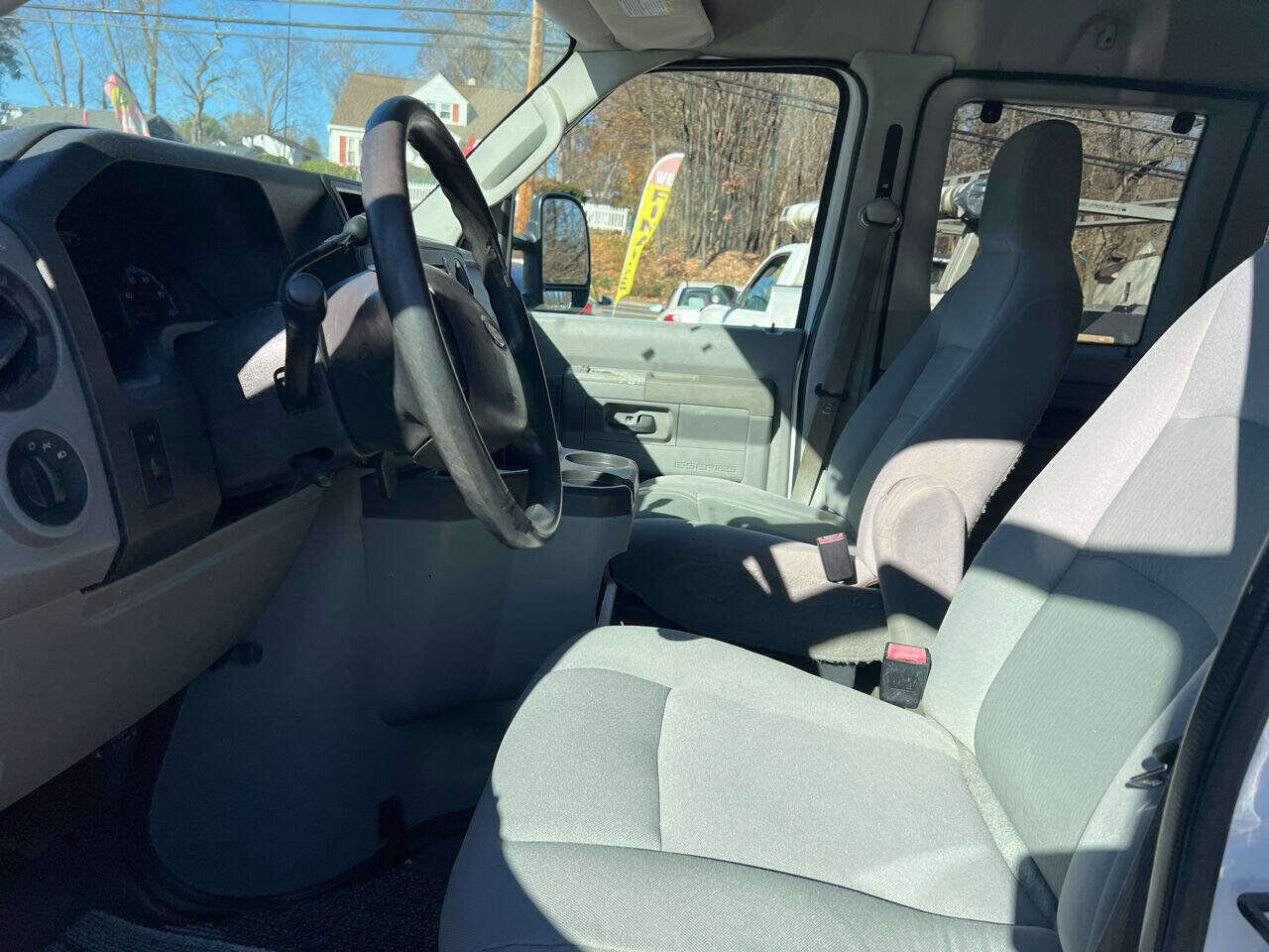 Used 2009 Ford E-350 and Econoline 350 XL image 9