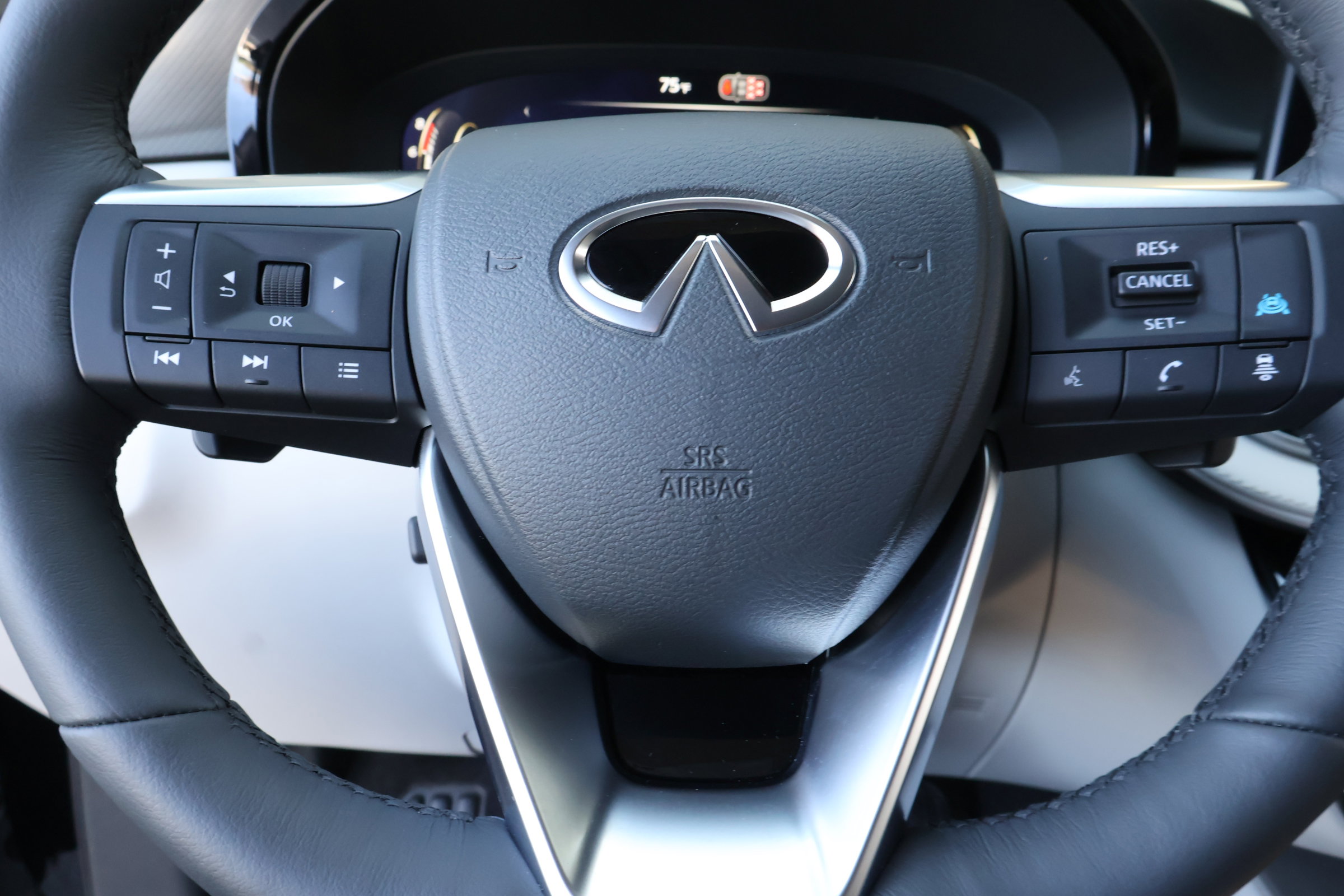 Used 2026 INFINITI QX60 Luxe w/ Cargo Package image 27