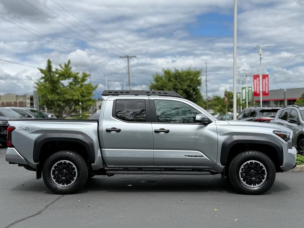Used 2024 Toyota Tacoma TRD Off-Road AWD/4WD image 6