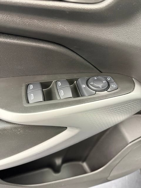 Used 2024 Chevrolet Trax RS FWD image 42