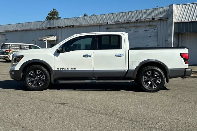 Used 2020 Nissan Titan Platinum Reserve w/ Moonroof Package RWD image 7