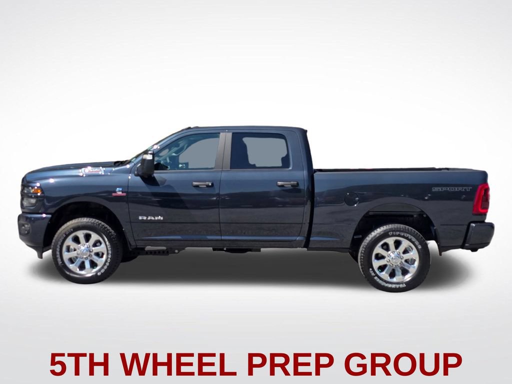 Used 2026 RAM 3500 Big Horn AWD/4WD image 16