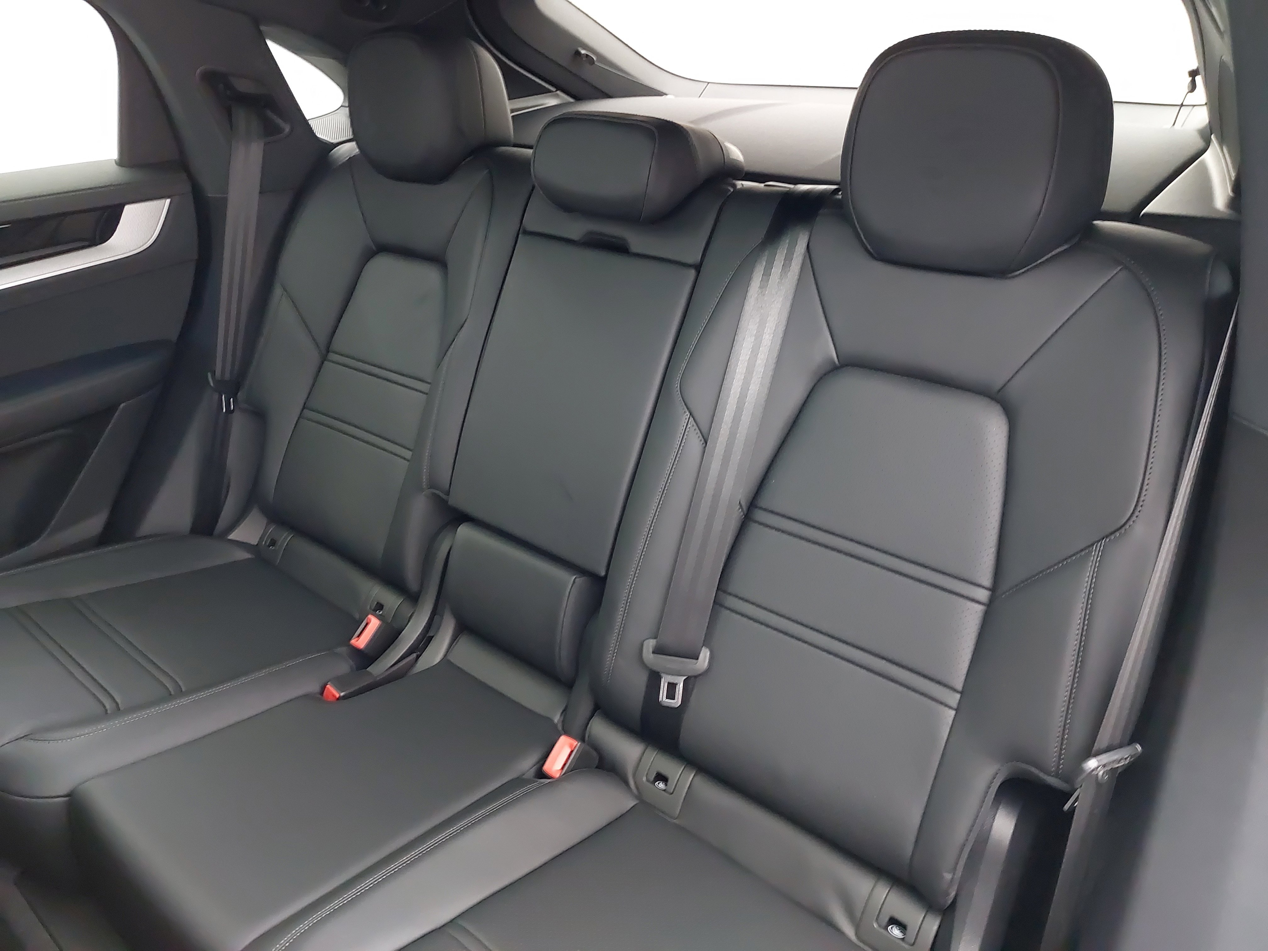New 2025 Porsche Cayenne E-Hybrid image 16