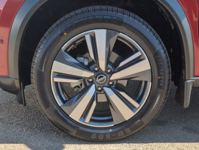 Used 2023 Nissan Rogue SL w/ SL Premium Package image 33
