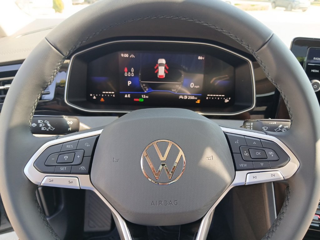 New 2027 Volkswagen Jetta SE FWD image 14