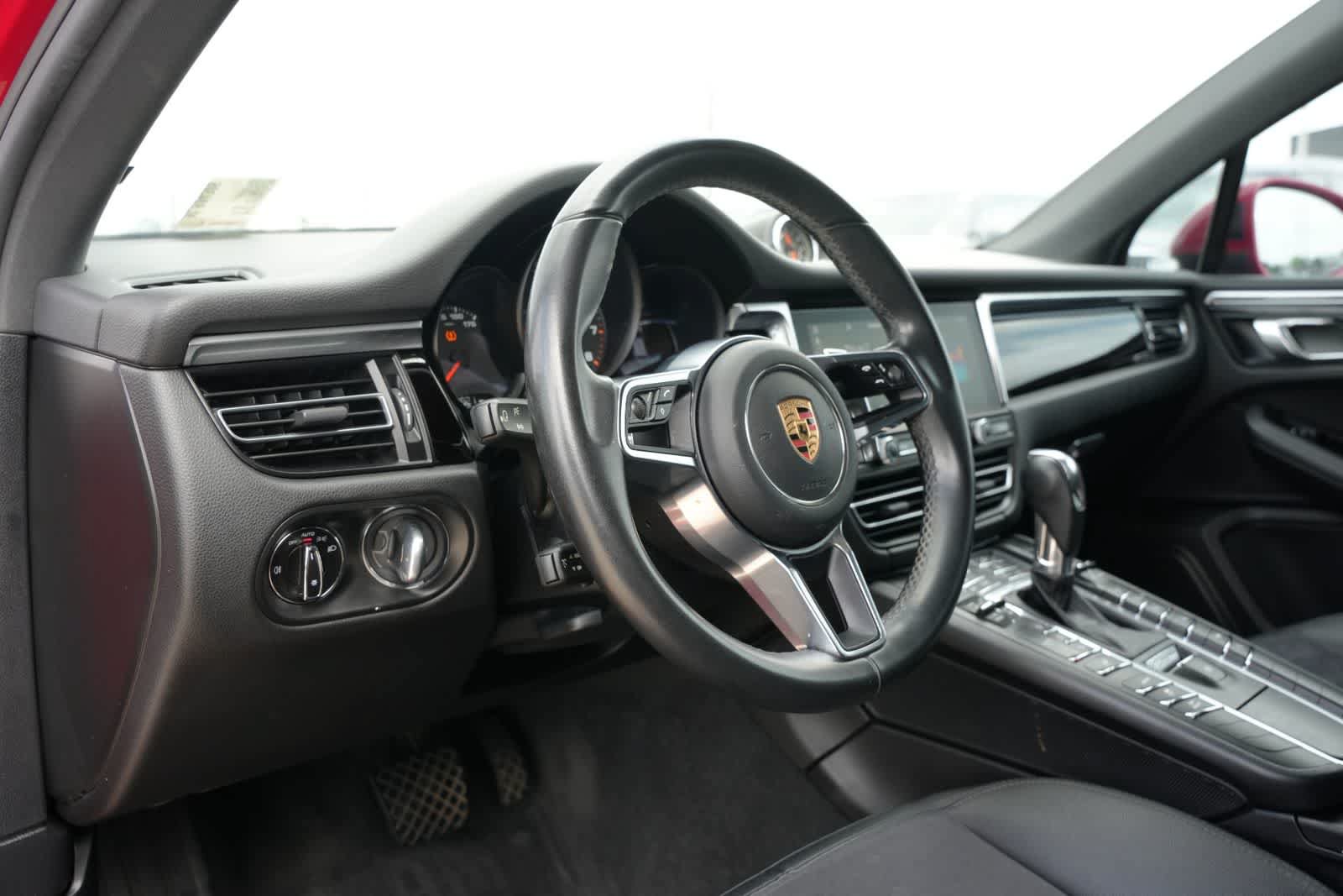 Used 2019 Porsche Macan AWD/4WD image 14
