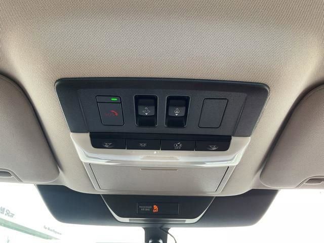 Used 2025 Nissan Pathfinder Platinum w/ Cargo Package image 27