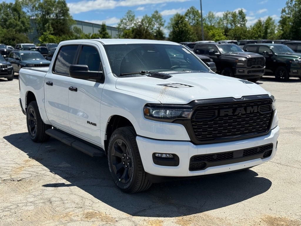 New 2026 RAM 1500 Express AWD/4WD image 4