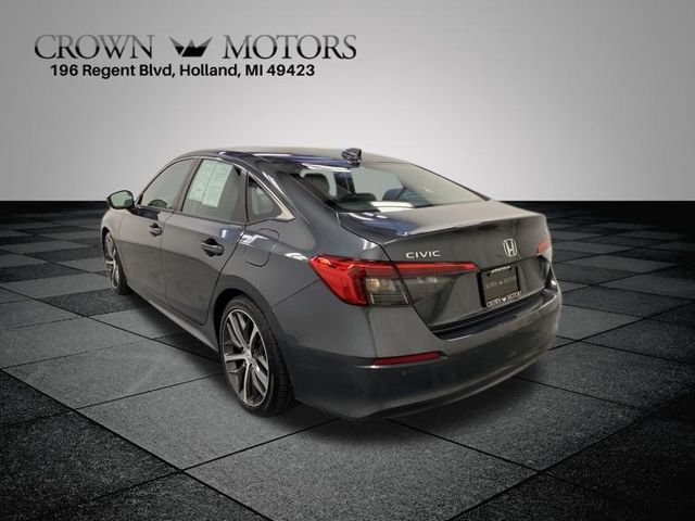 Used 2024 Honda Civic Touring image 4