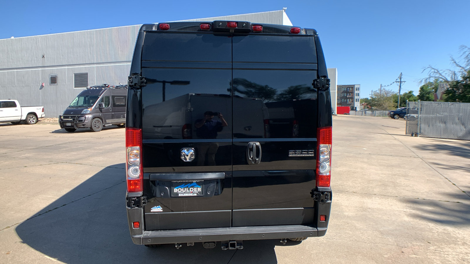 New 2026 RAM ProMaster 2500 w/ Premium Convenience Group FWD image 4