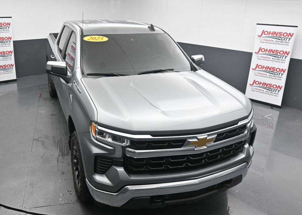 Used 2025 Chevrolet Silverado 1500 LT w/ Protection Package AWD/4WD image 25