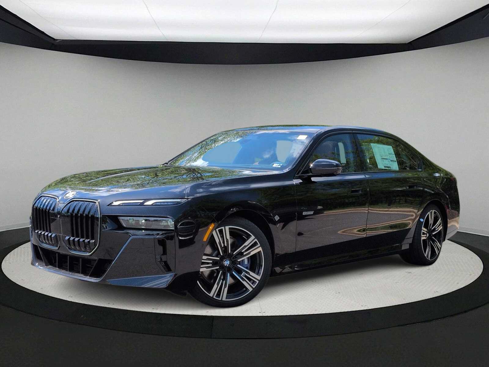 New 2026 BMW 760i xDrive AWD/4WD image 1