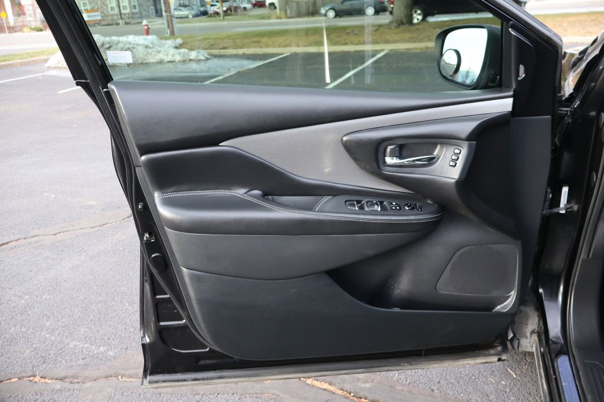 Used 2020 Nissan Murano SL w/ Moonroof Package image 23