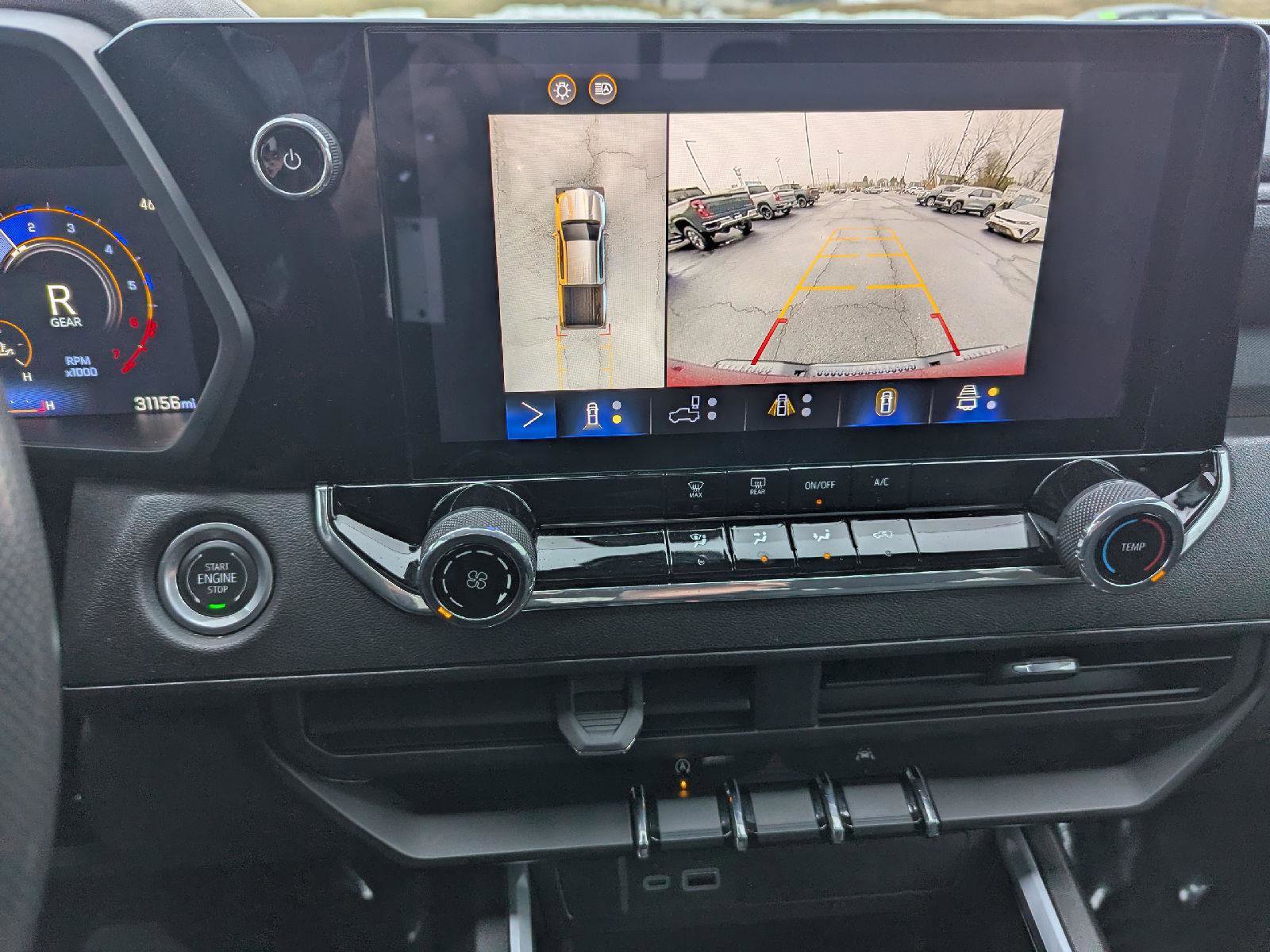 Used 2024 Chevrolet Colorado Trail Boss w/ Technology Package image 12