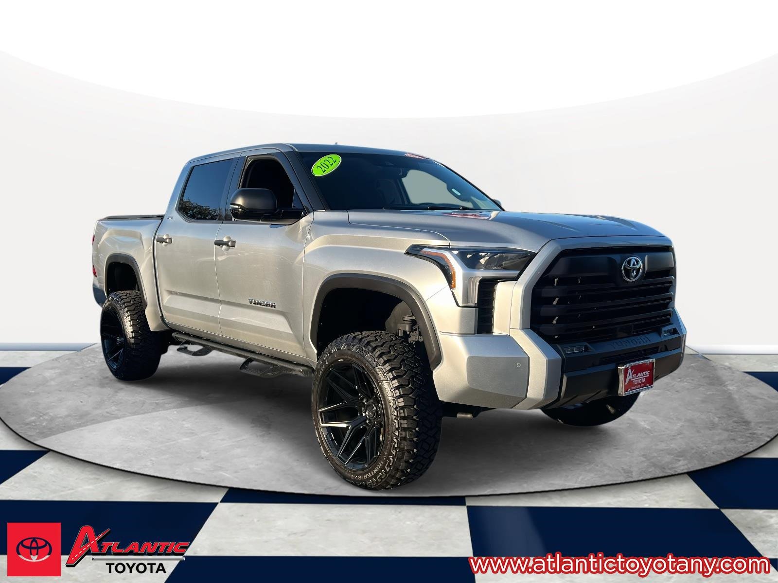 Used 2022 Toyota Tundra SR5 w/ SR5 Convenience Package
