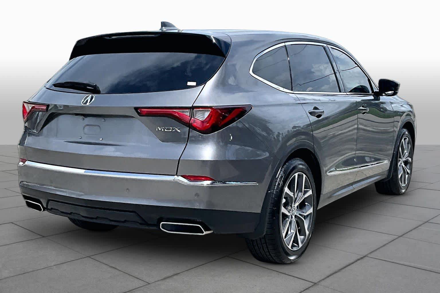 Used 2023 Acura MDX w/ Technology Package FWD image 13