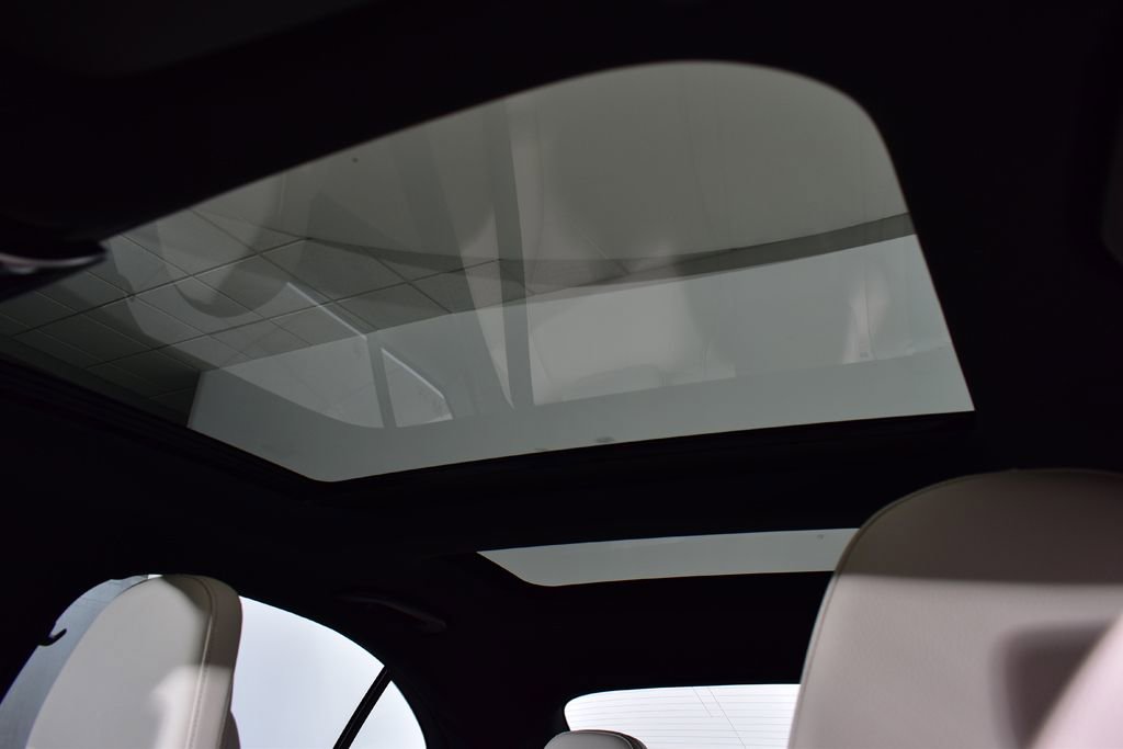 Used 2026 Mercedes-Benz C 300 4MATIC Sedan image 17