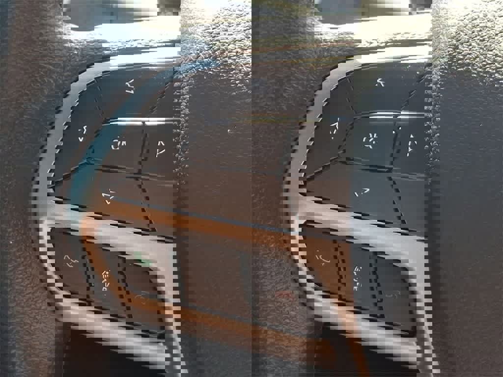 Used 2020 Jeep Cherokee Latitude image 23