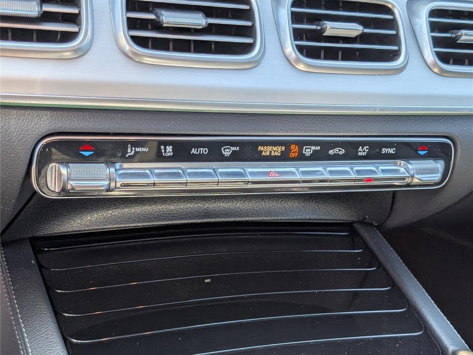Used 2025 Mercedes-Benz GLE 350 4MATIC image 26