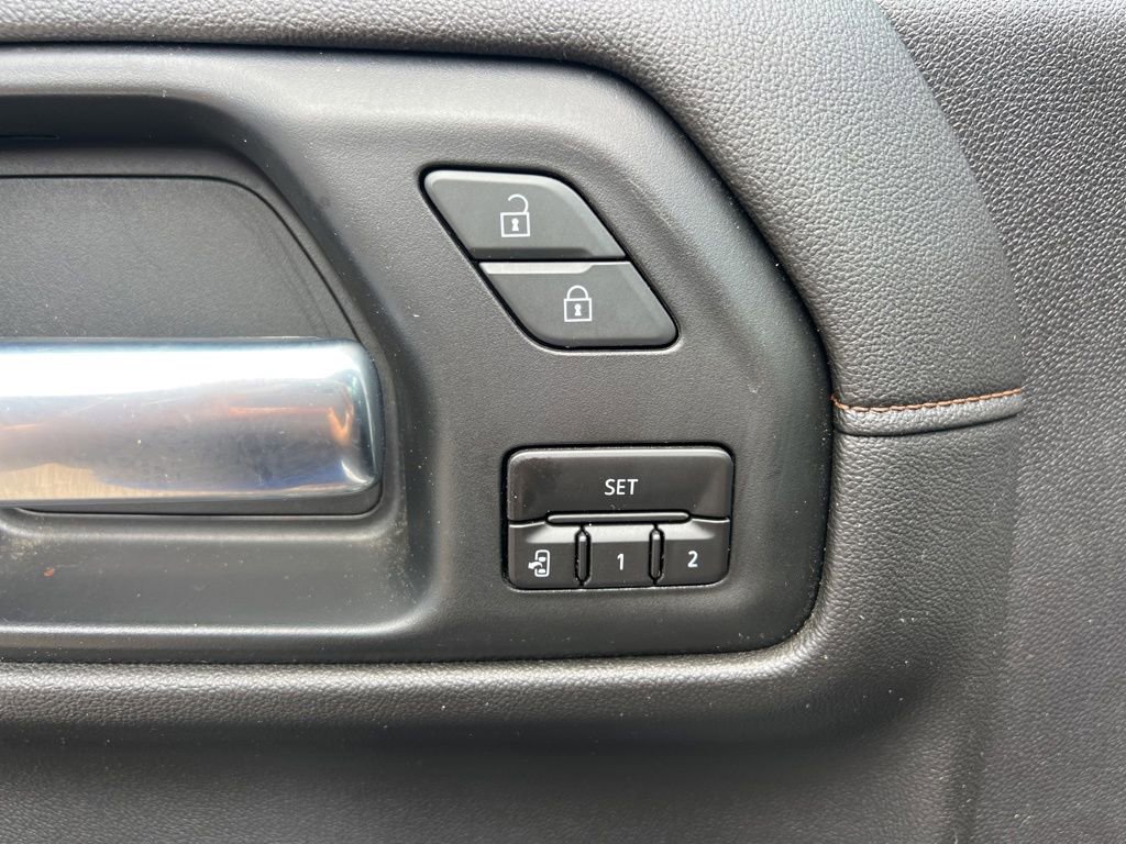 Used 2020 GMC Sierra 1500 AT4 w/ AT4 Premium Package AWD/4WD image 27