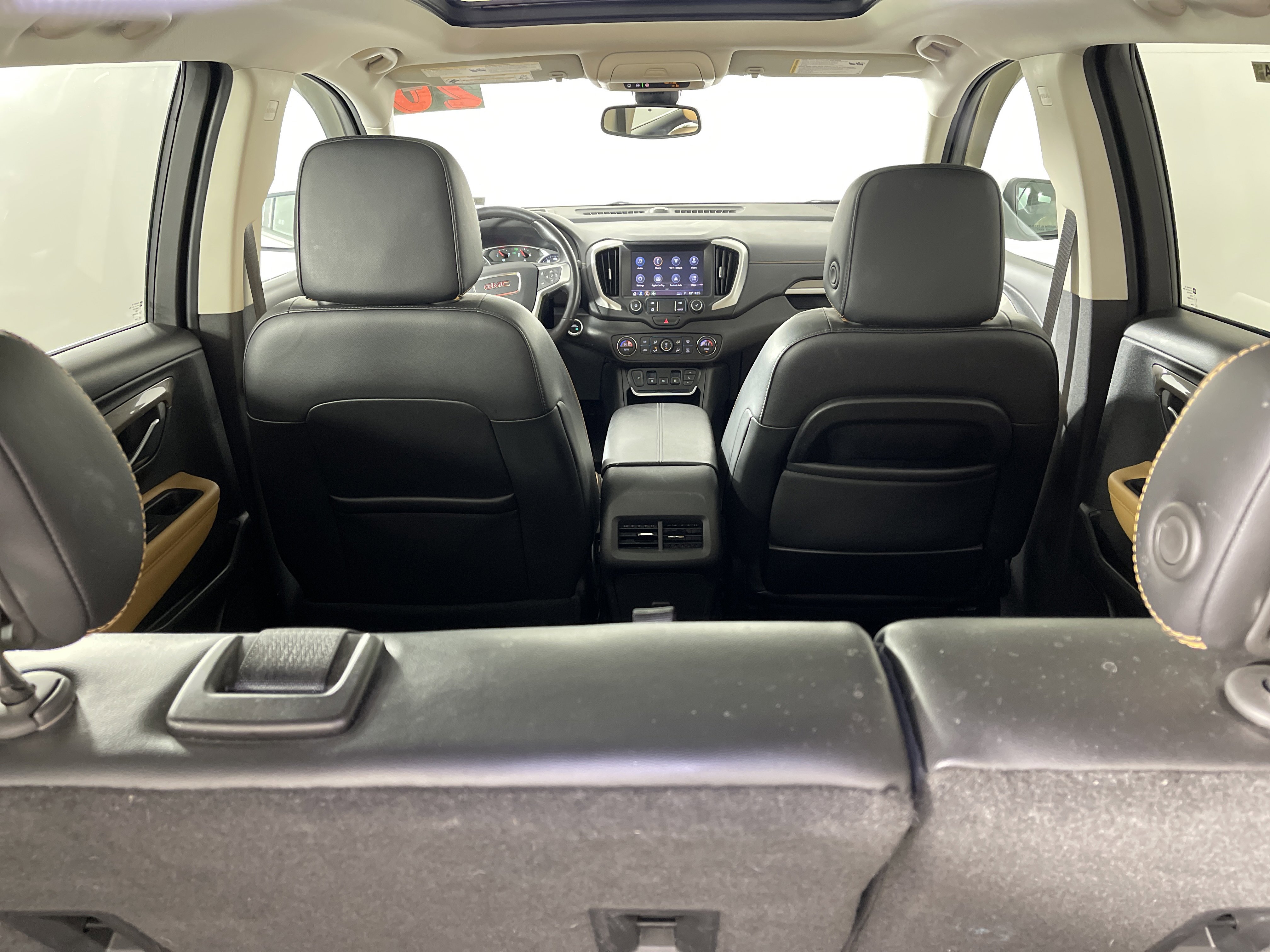 Used 2020 GMC Terrain SLT w/ Preferred Package image 16