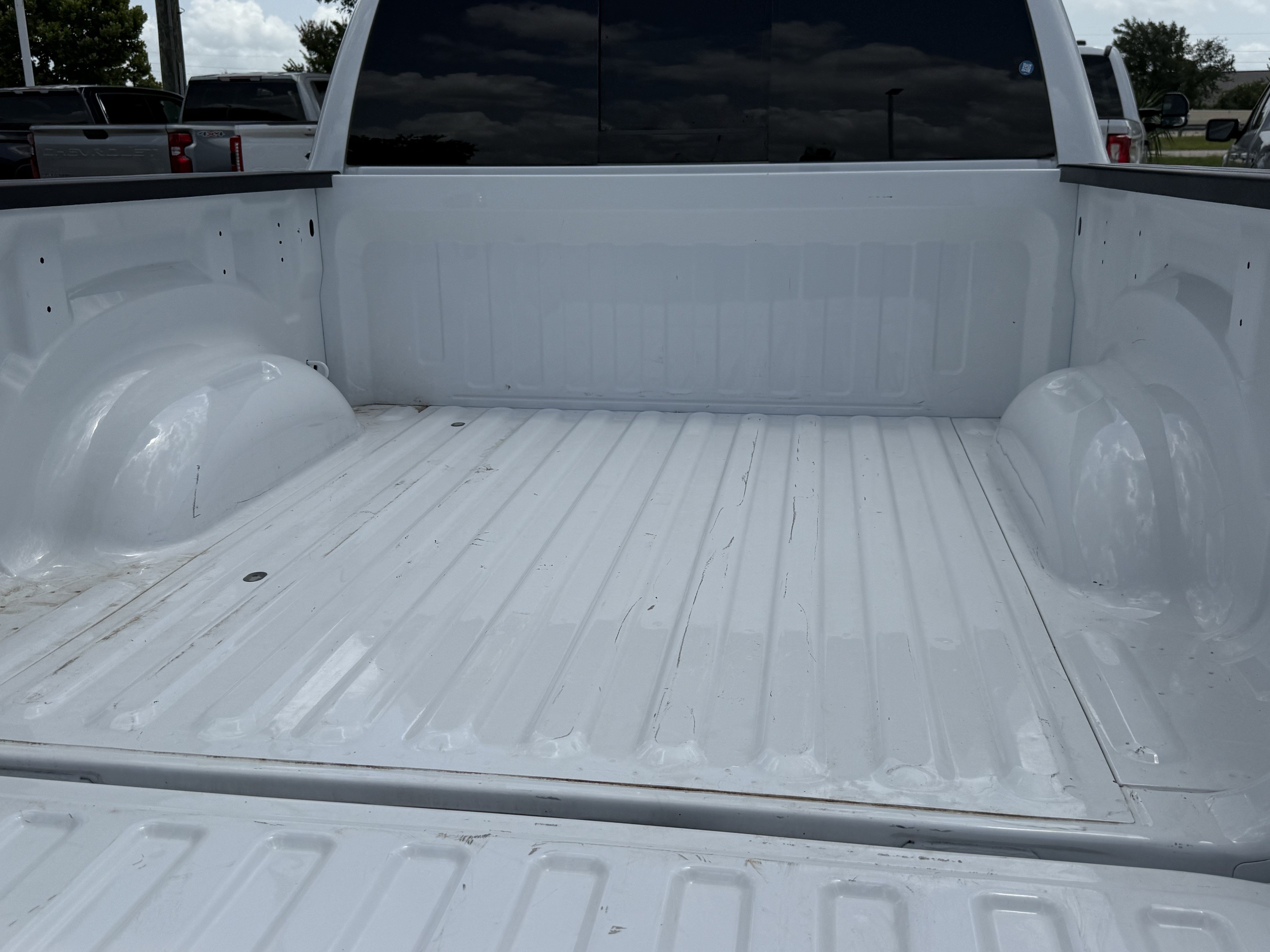 Used 2025 RAM 1500 Laramie w/ Sport Appearance Package AWD/4WD image 32