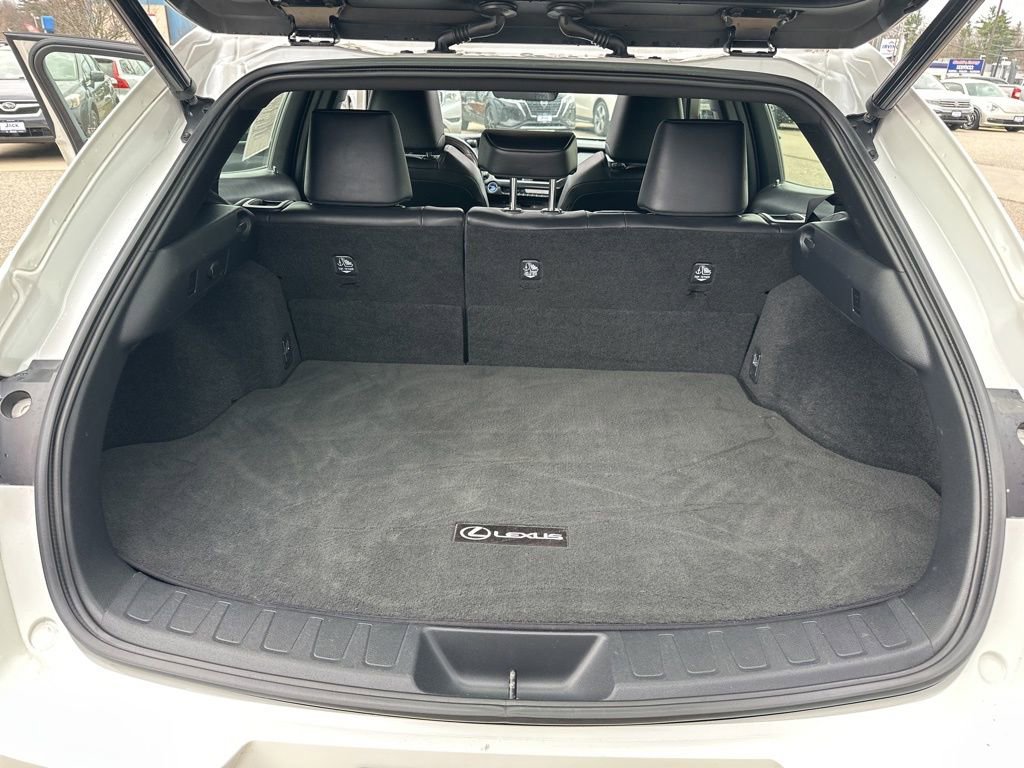 Used 2020 Lexus UX 250h w/ Premium Package image 31