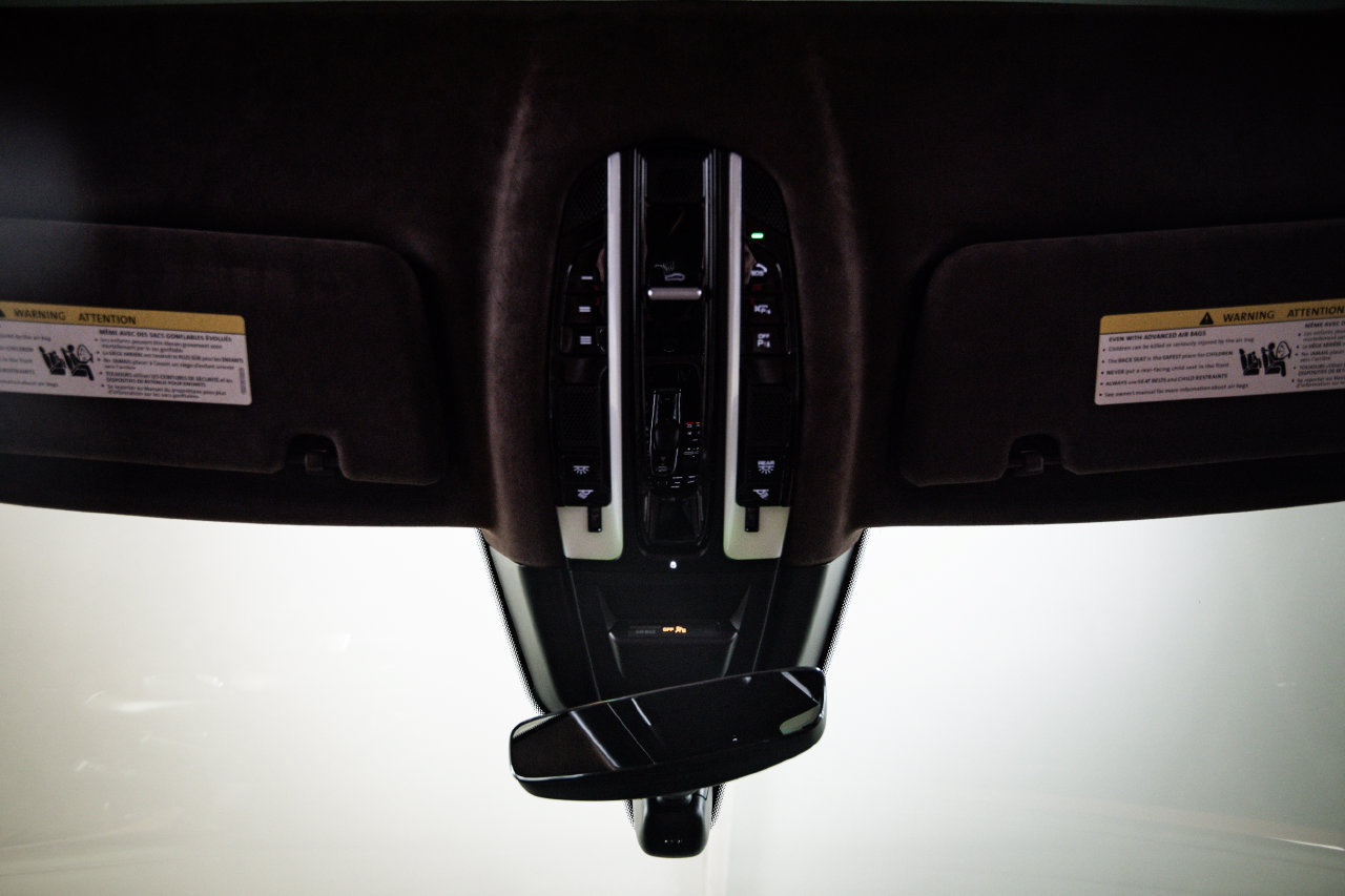 Used 2020 Porsche Cayenne Turbo AWD/4WD image 20
