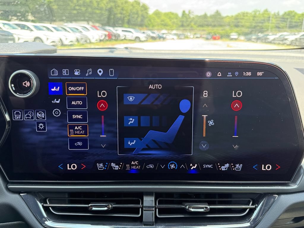 New 2026 Chevrolet Equinox EV RS w/ Convenience Package II FWD image 17