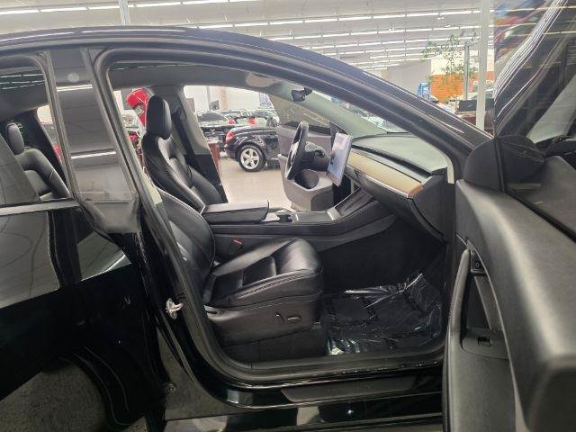 Used 2021 Tesla Model Y Long Range AWD/4WD image 30