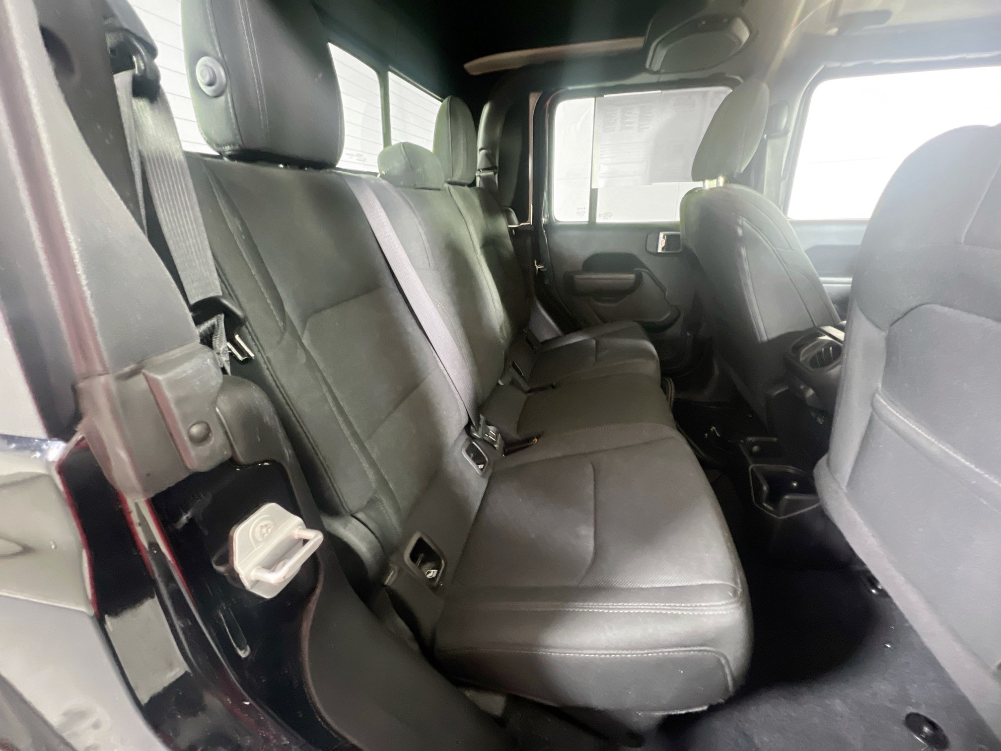 Used 2022 Jeep Gladiator Sport AWD/4WD image 25