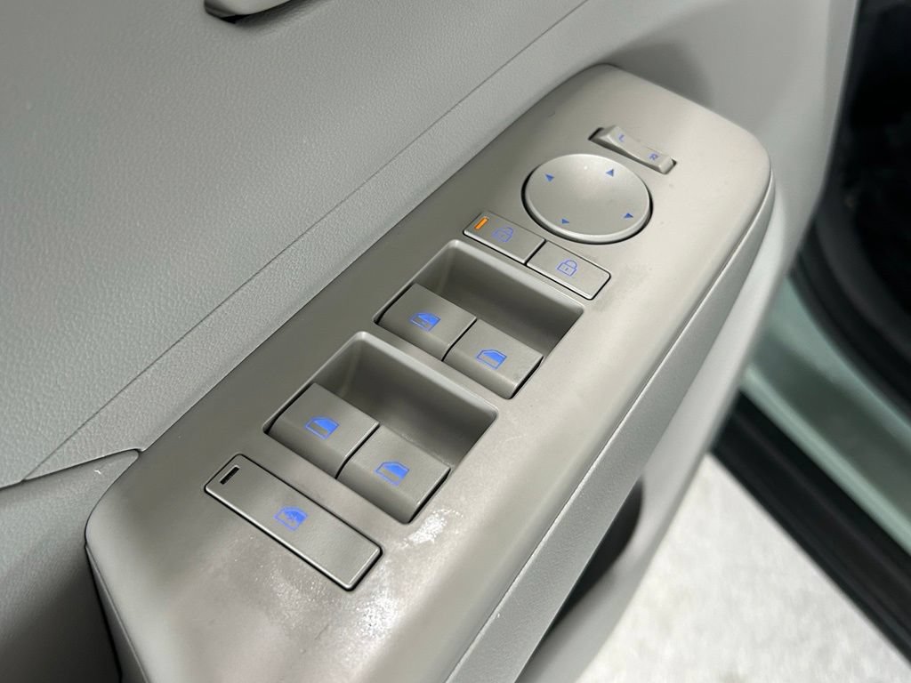 Used 2024 Hyundai Kona SEL FWD image 26