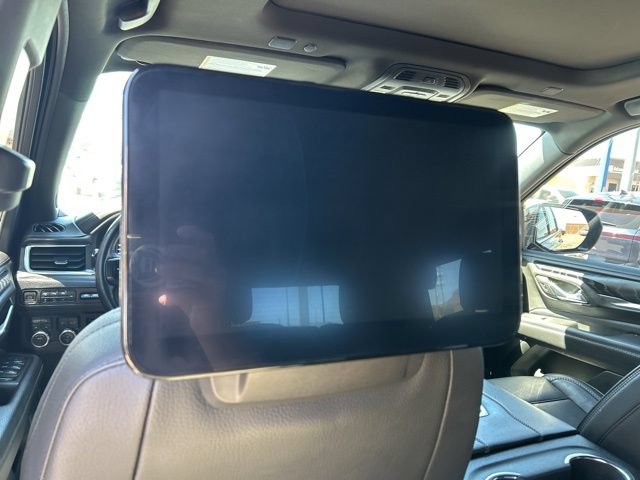 Used 2023 GMC Yukon Denali w/ Advanced Technology Package AWD/4WD image 14