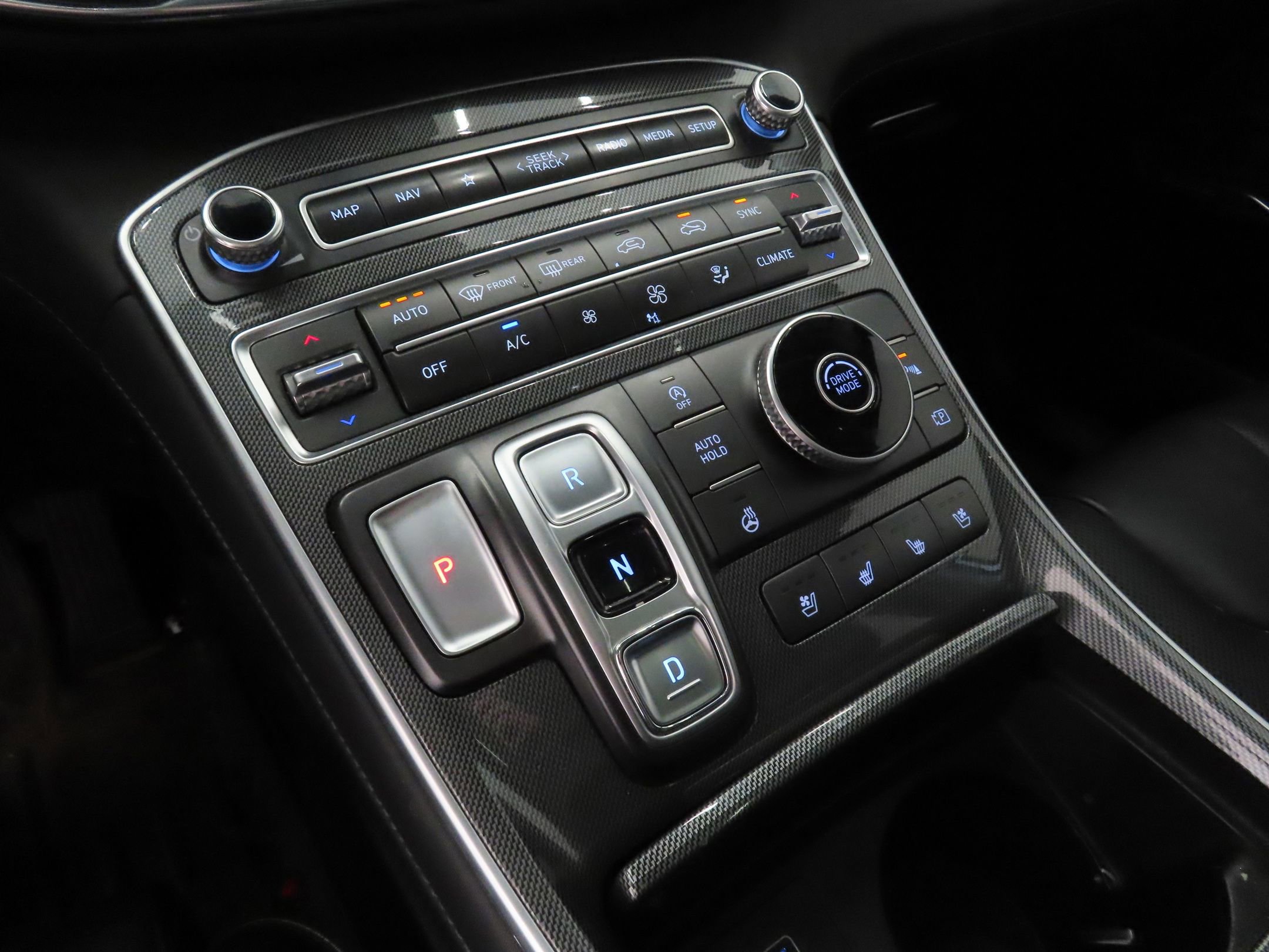 Used 2022 Hyundai Santa Fe Limited FWD image 18