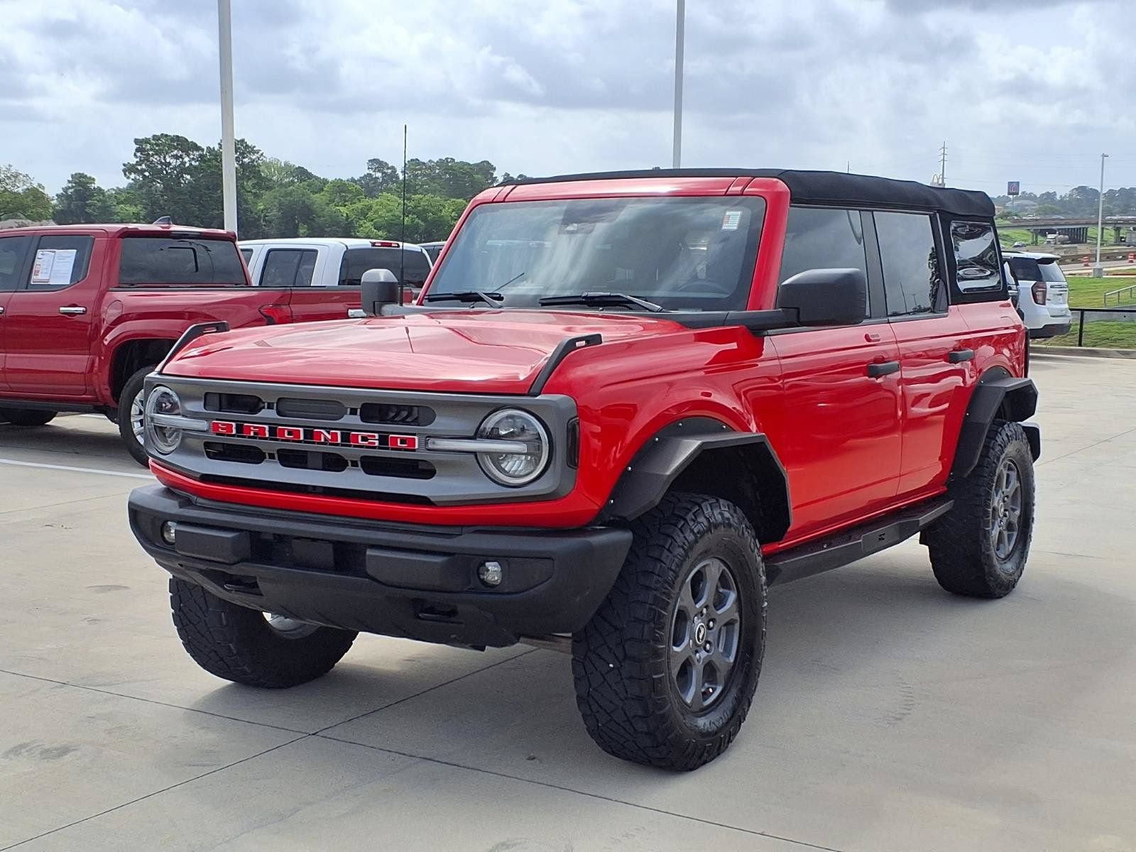 Used 2023 Ford Bronco Big Bend AWD/4WD image 3