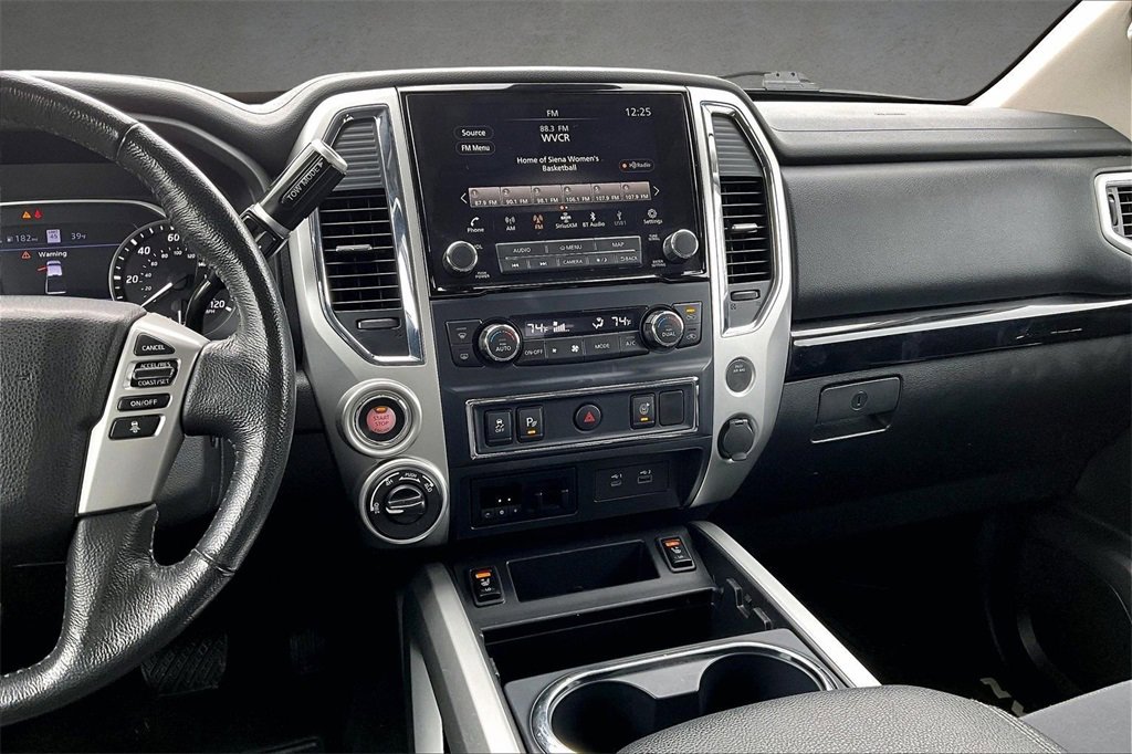 Used 2020 Nissan Titan SV w/ SV Convenience Package image 10
