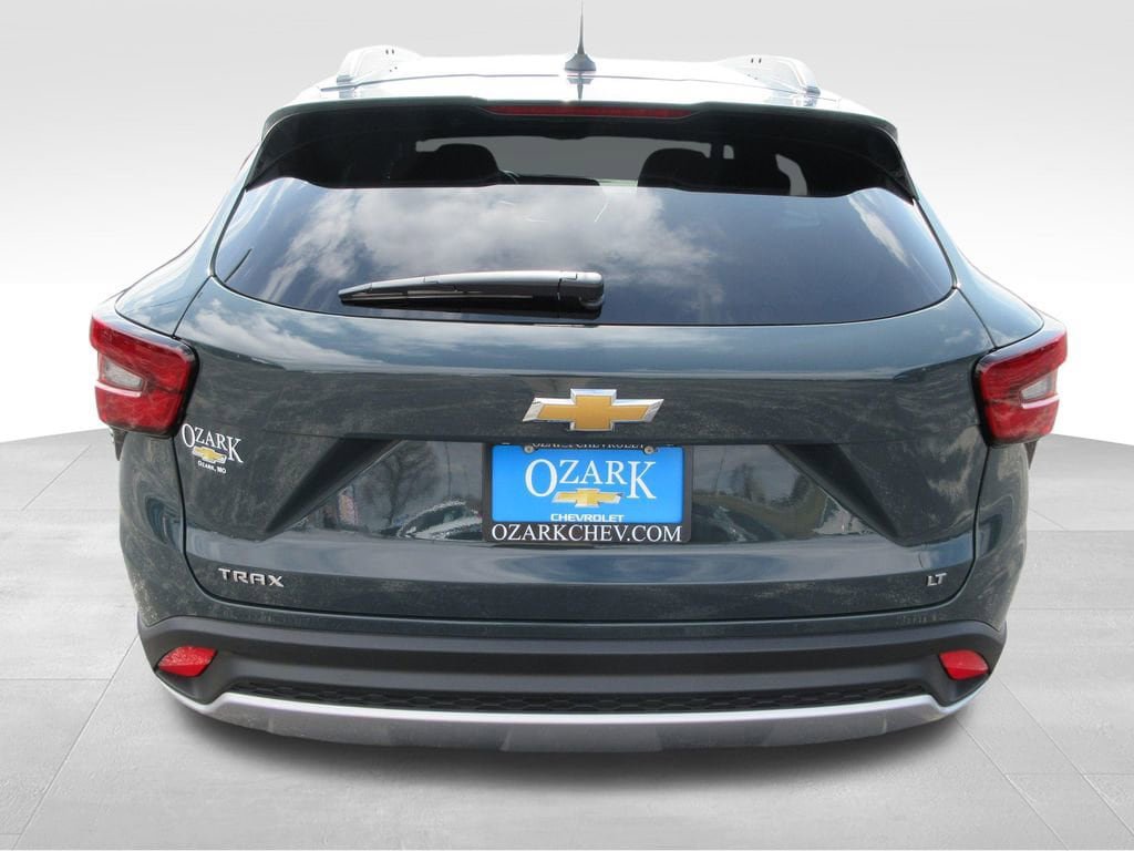 New 2026 Chevrolet Trax LT FWD image 4