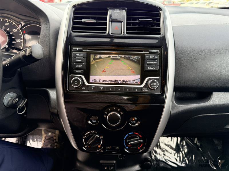 Used 2017 Nissan Versa Note SV FWD image 29