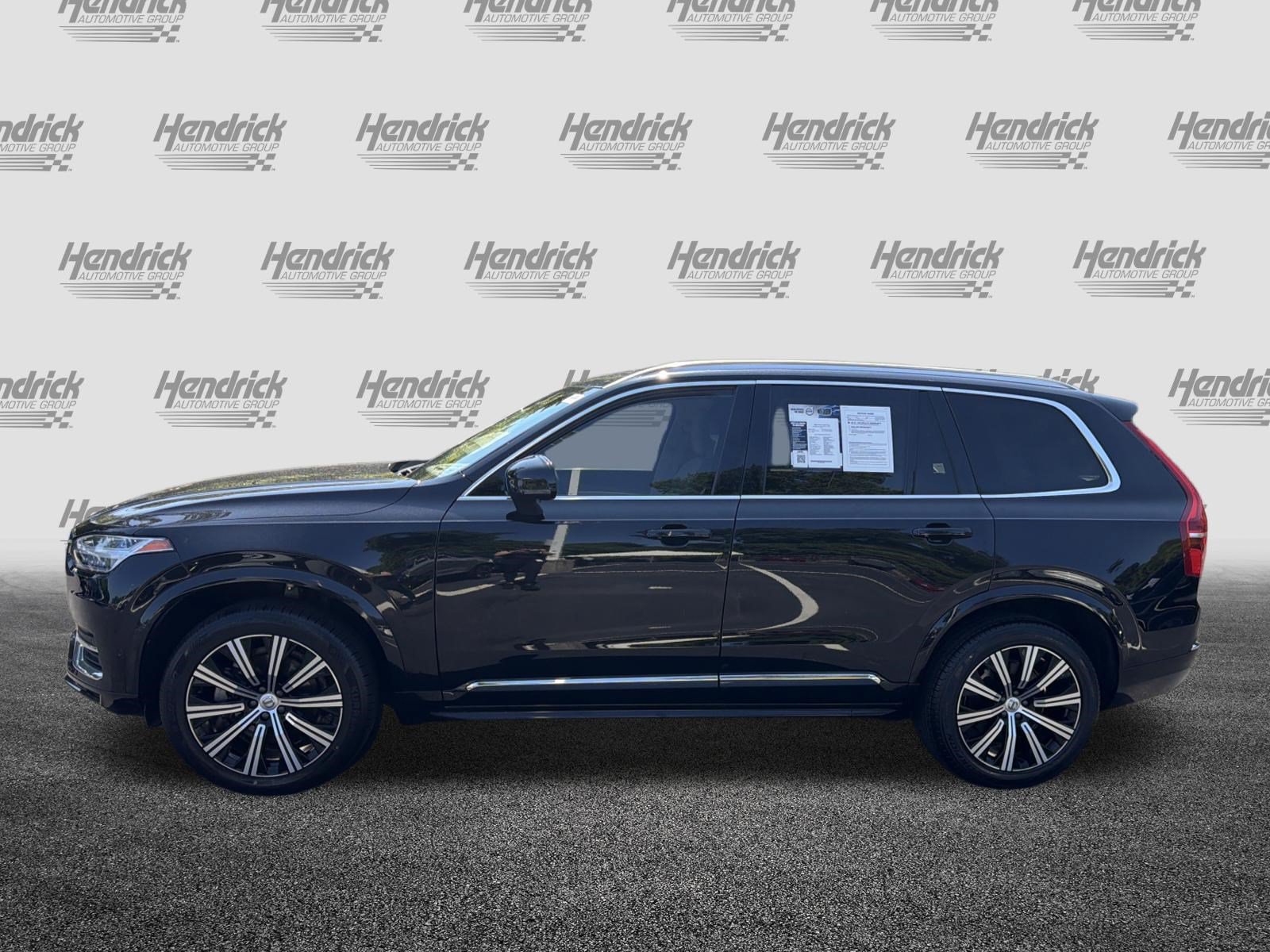 Certified 2023 Volvo XC90 B5 Plus AWD/4WD image 7