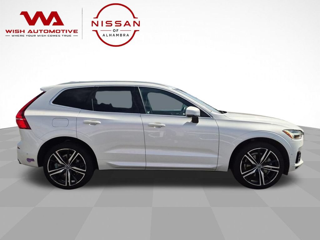 Used 2019 Volvo XC60 T8 R-Design w/ Advanced Package AWD/4WD image 4