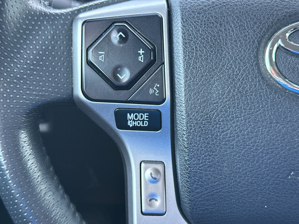Used 2021 Toyota 4Runner SR5 AWD/4WD image 17