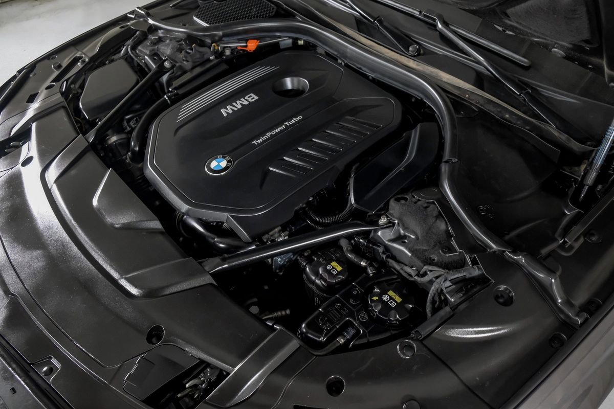 Used 2017 BMW 740i xDrive image 47