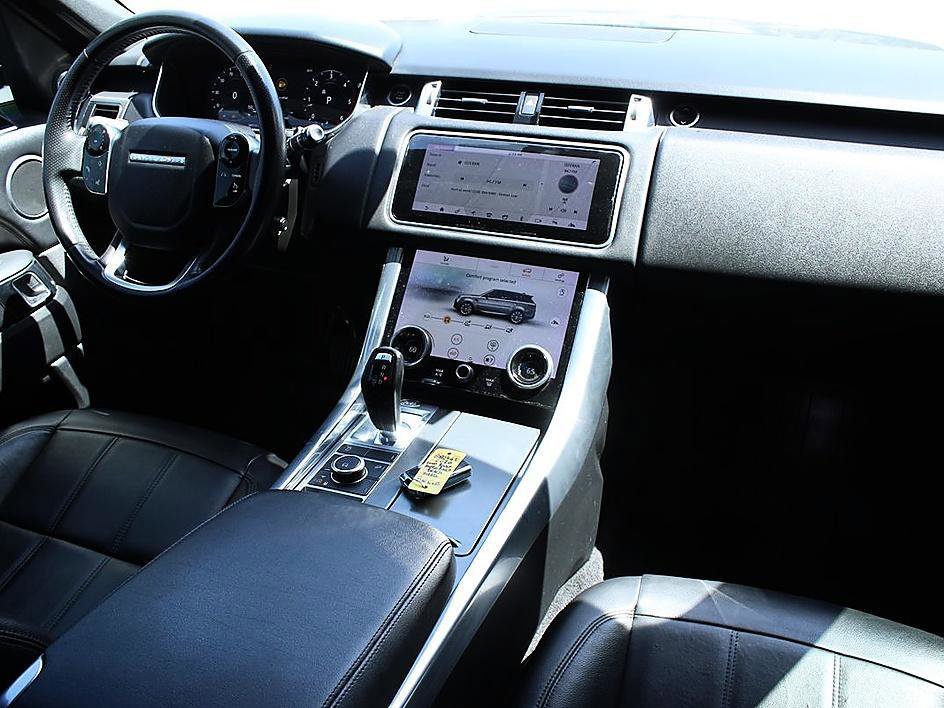 Used 2020 Land Rover Range Rover Sport SE AWD/4WD image 17