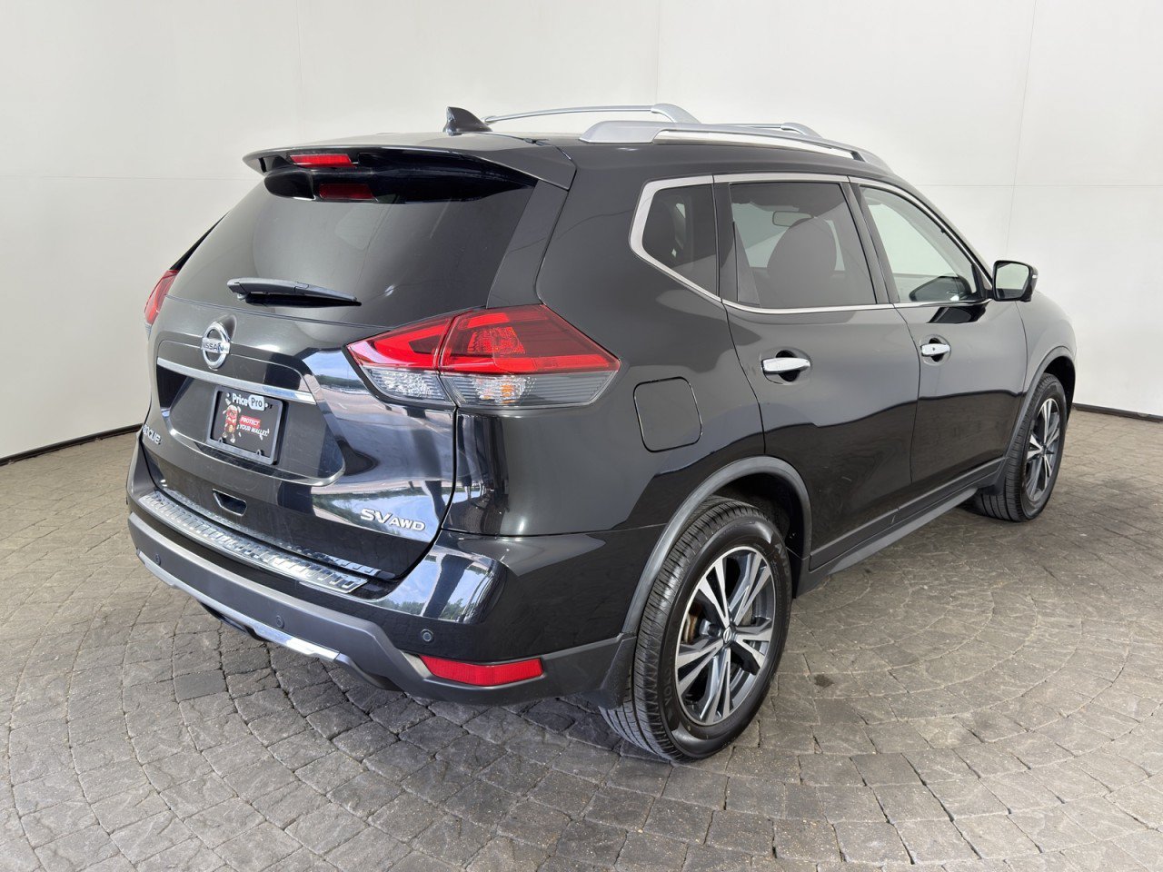 Used 2020 Nissan Rogue SV w/ Premium Package AWD/4WD image 8