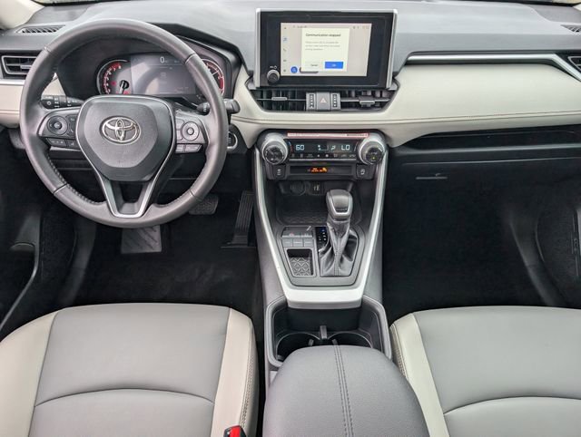 Used 2025 Toyota RAV4 XLE Premium FWD image 10