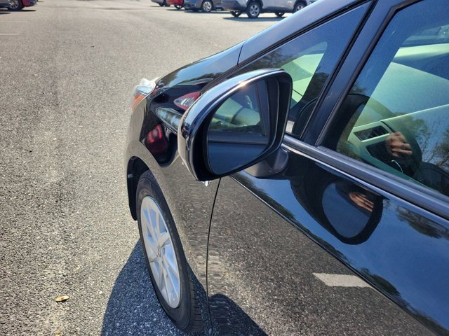 Used 2012 Toyota Prius V Three image 18