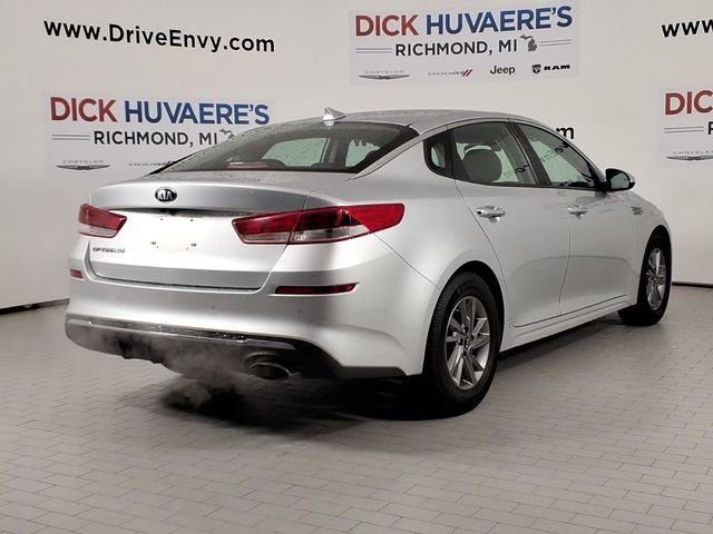 Used 2020 Kia Optima LX image 4