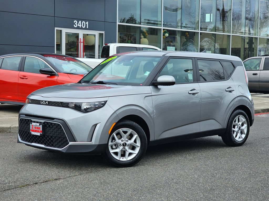 Used 2024 Kia Soul LX w/ Option Group 015