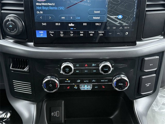 New 2025 Ford F150 Lightning XLT image 15