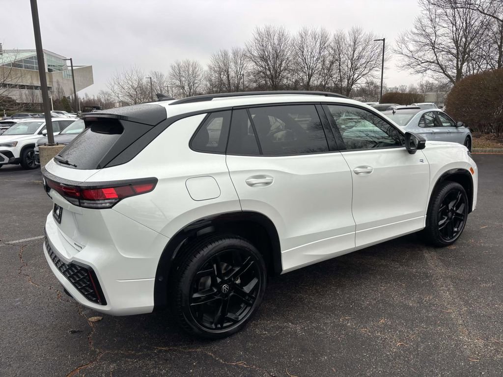 New 2026 Volkswagen Tiguan SE R-Line image 7